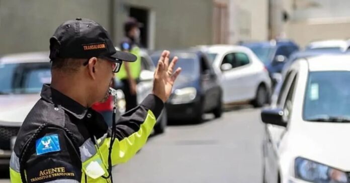 transito-em-campo-grande-e-afetado-por-obras-do-metro,-em-salvador