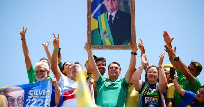 justica-posterga-outorga-do-titulo-de-cidadao-de-salvador-a-flavio-bolsonaro-para-depois-do-segundo-turno