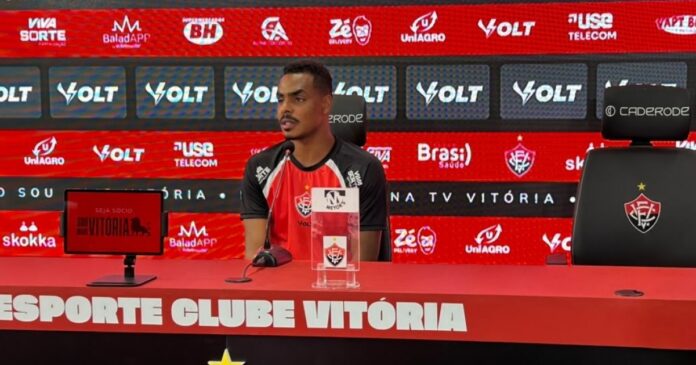 caique-defende-a-preparacao-fisica-do-vitoria-e-explica-quedas-no-segundo-tempo:-“foi-coisa-nossa”