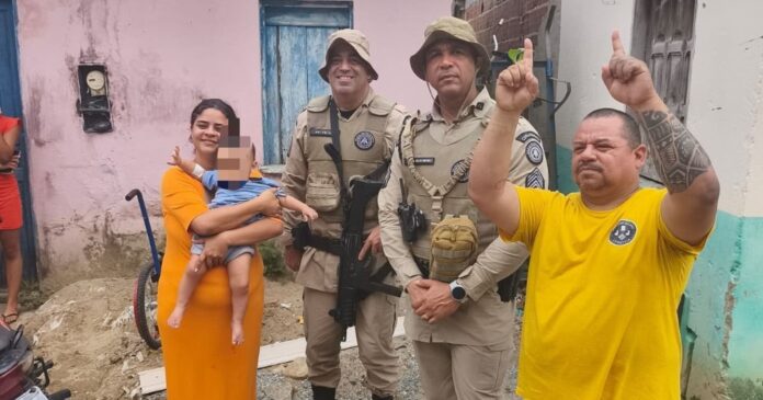 bebe-libertado-do-sequestro-tem-alta-e-reencontra-a-familia-em-firmino-alves