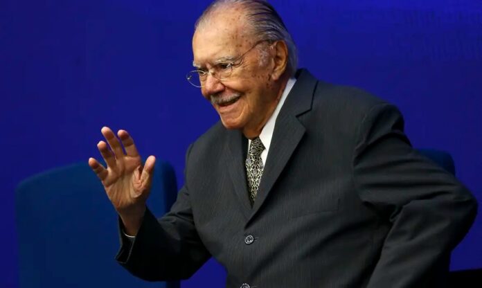 jose-sarney-e-liberado-do-hospital-apos-nove-dias-de-internacao