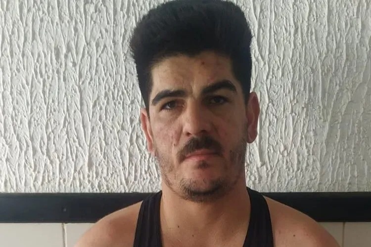 homem-e-morto-com-facadas-na-casa-dele,-no-bairro-vila-nova,-em-guanambi