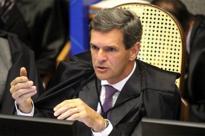tse-fixa-prazo-de-24-horas-para-meta-comprovar-isonomia-de-tratamento-entre-lula-e-flavio-bolsonaro