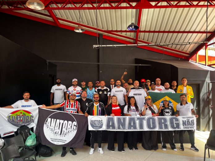 torcidas-organizadas-reunem-se-com-boulos-e-apoiam-a-reeleicao-de-lula