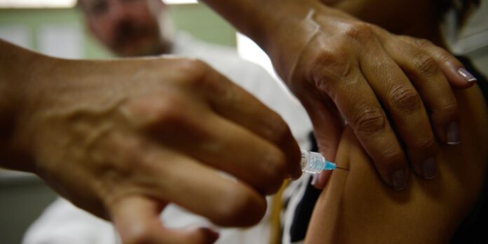 vacinacao-contra-hpv-reduz-consultas-por-lesoes-pre-cancerigenas