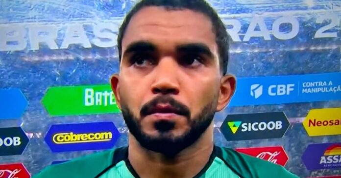 arcanjo-celebra-ponto-fora-de-casa-pelo-vitoria-e-destaca-a-forca-do-time