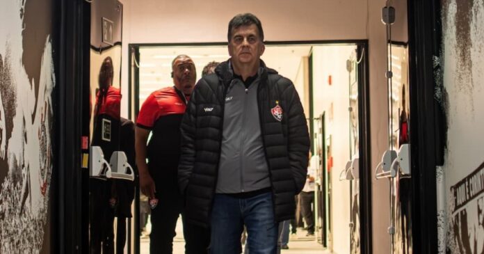 fabio-mota-explica-rene-e-promete-acao-contra-arbitragem-corinthians-x-vitoria