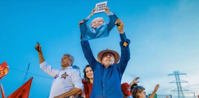 em-juazeiro,-lula-diz-que-flavio-nao-vai-aceitar-quebrar-o-sigilo-bancario,-“porque-a-vida-dele-e-podre”
