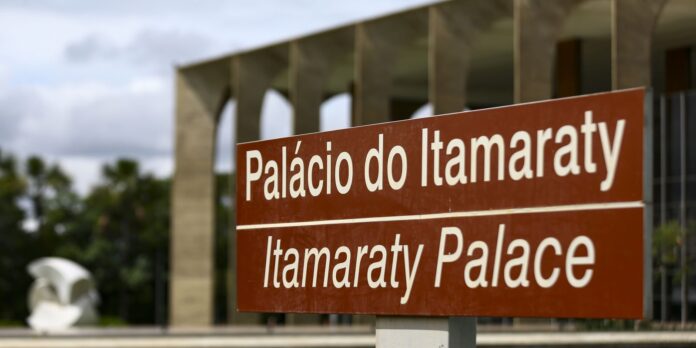 itamaraty-acusa-milei-de-tentar-influenciar-eleicao-brasileira