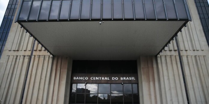 tcu-aprova-contas-do-bc-de-2025-apos-desvincular-o-processo-master