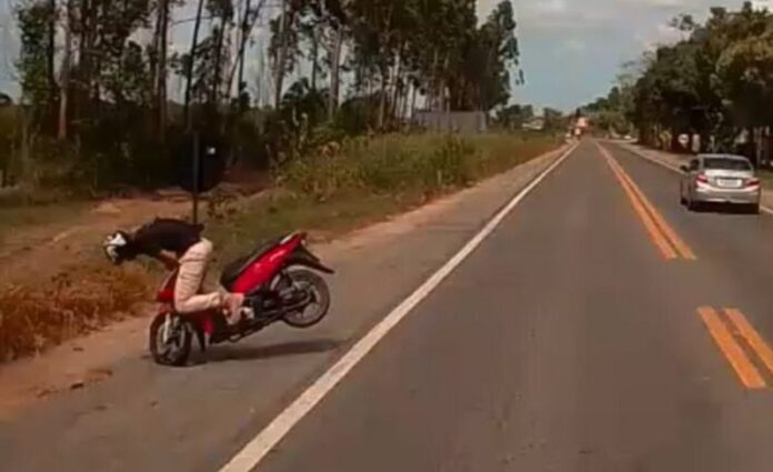 joans-costa-morre-cinco-dias-apos-queda-de-moto-na-br-367;-ambulancia-registra-manobras-de-socorro