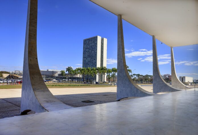 pdt-recorre-ao-stf-para-revisar-criterios-de-rateio-das-sobras-eleitorais
