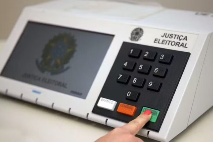 eleicoes-2026-na-bahia:-10-prisoes-e-130-urnas-substituidas-no-2o-turno