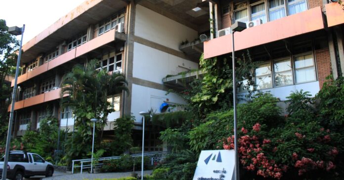 conflito-entre-mesarios-e-fiscais-apos-fim-da-votacao-na-ufba