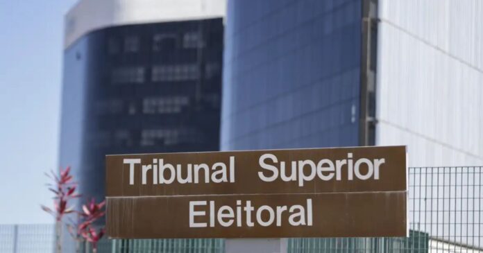 tse-pausa-divulgacao-de-resultados-com-apenas-0,25%-das-urnas-apuradas-apos-zanin-estender-votacao-ate-as-19h