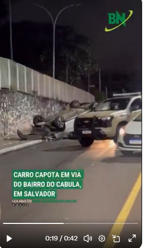 veiculo-capota-perto-da-uneb,-no-cabula,-em-salvador
