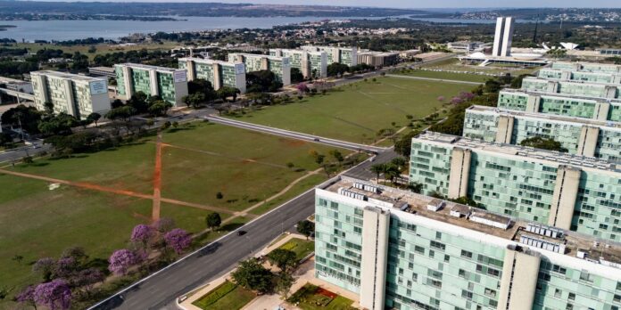 dia-do-servidor-publico-tera-ponto-facultativo-nesta-sexta-feira