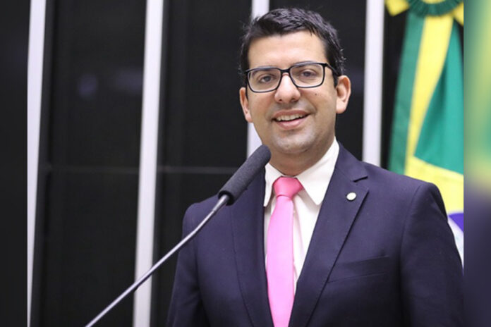 pf-investiga-deputado-federal-por-contratos-de-r$-200-milhoes-no-rj