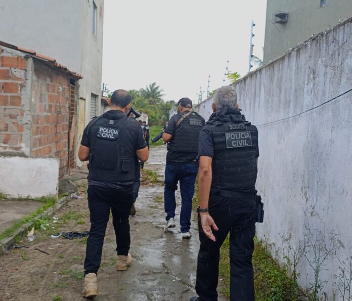 feira:-homem-e-preso-por-forjar-entrevistas-de-emprego-para-emprestimos-em-nome-de-lesados