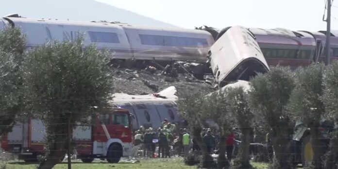 brasil-lamenta-acidente-de-trem-na-espanha,-com-mais-de-60-mortos