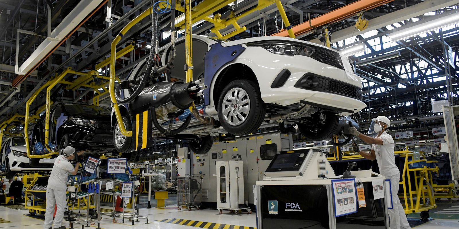 CNI corta estimativa de crescimento do PIB em 2026 para 1,6%