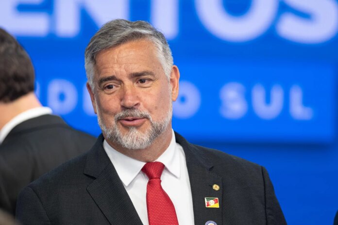 governo-lula-propoe-frente-ampla-contra-ofensiva-de-flavio-nos-eua