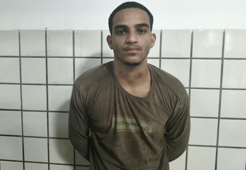 Operação Pegasus prende suspeito por entrega de drogas em Teixeira de Freitas; 49 papelotes de cocaína apreendidos