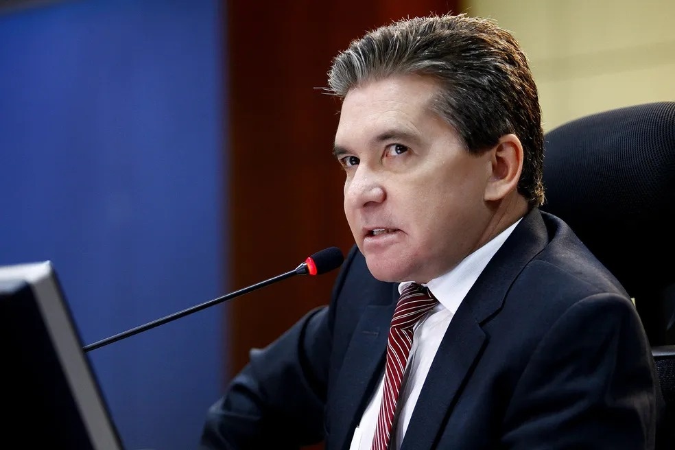 PF prende presidente do TCE-MT em operação sobre contratos públicos