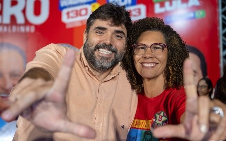 Adolpho Loyola e Fabya Reis reassumem funções no governo Jerônimo