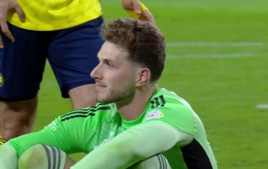 VÍDEO: Bento erra pelo Al-Nassr horas após ser convocado por Ancelotti para a Seleção