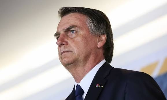 STF avalia vias para revisão da pena de ex-presidente Jair Bolsonaro