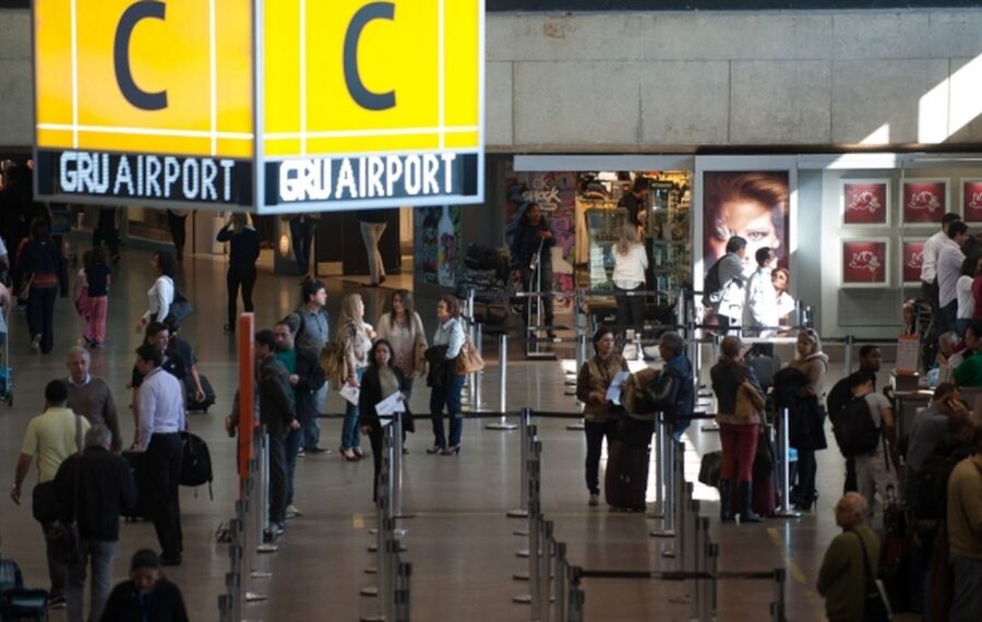 Finados: 2 milhões de passageiros devem passar pelos aeroportos do país