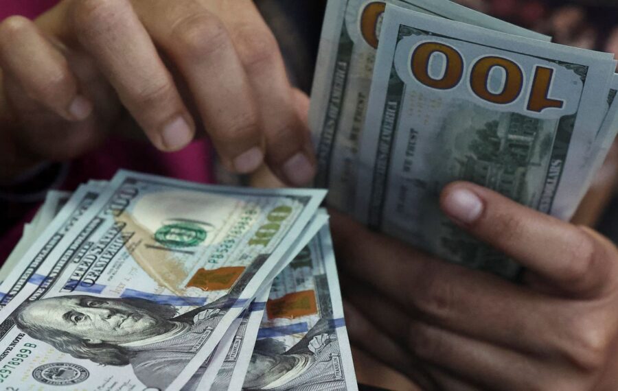 Dólar encerra o pregão em R$ 5,44 com a maior valorização semanal desde 2008