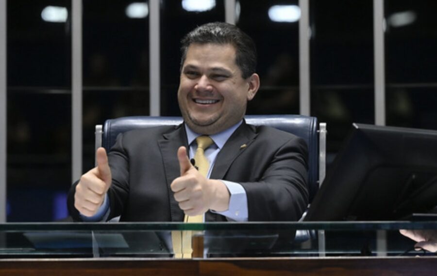 Alcolumbre fixa votação da PEC da Segurança; governo busca maioridade