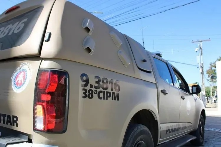 Detido em Matina, suspeito de importunação sexual contra menor na praça.