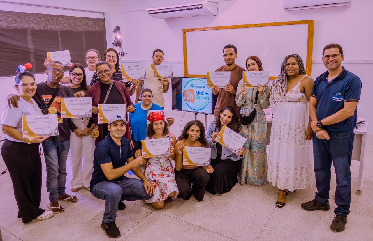 Oficina gratuita de mídias sociais capacita participantes e fortalece empreendedorismo em Caravelas