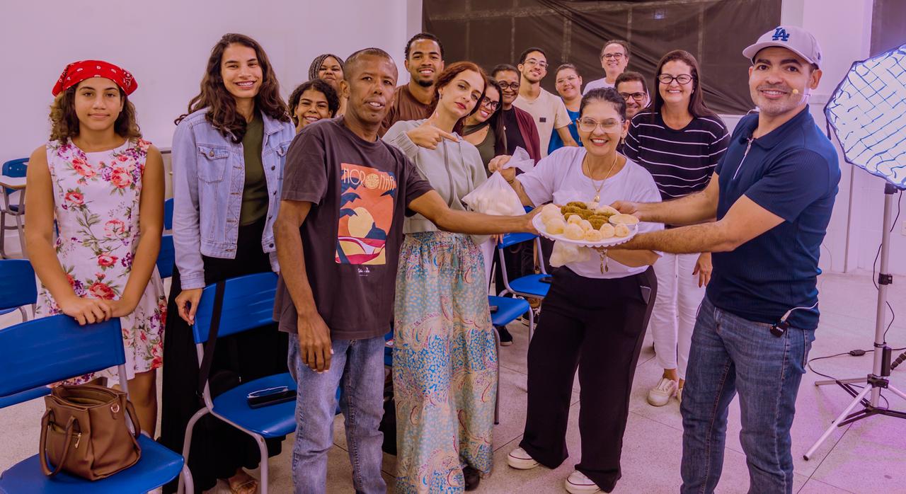 Oficina gratuita de mídias sociais capacita participantes e fortalece empreendedorismo em Caravelas 1 WhatsApp Image 2026 10 24 at 00.00.06