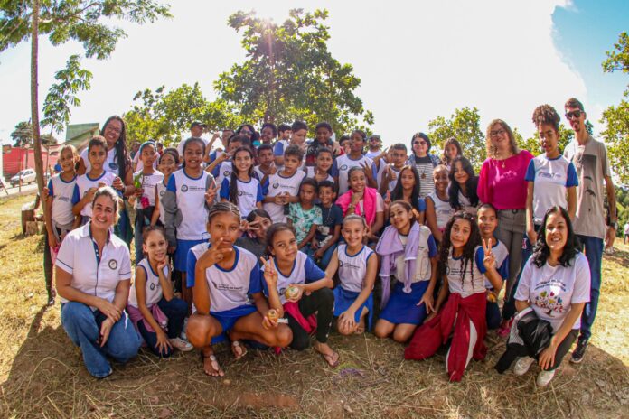 plantio-de-mudas-nativas-no-parque-municipal-de-biquinha-ocorreu-nesta-terca-(11)