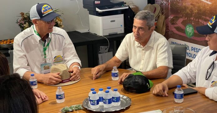 braga-netto-leva-apoiadores-de-bolsonaro-a-bahia-farm-show