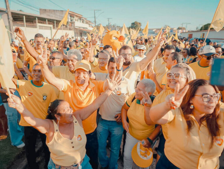 Caminhada marcou o início da campanha de Wilsinho Brito na disputa ao cargo de prefeito do Prado