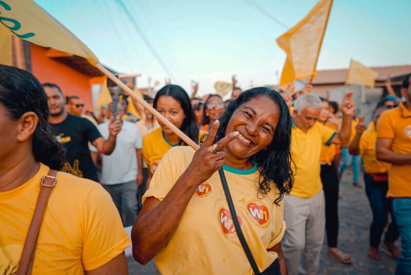 Caminhada nas ruas de Guarani com Wilsinho e seu grupo político 9 IMG 20240826 WA0198