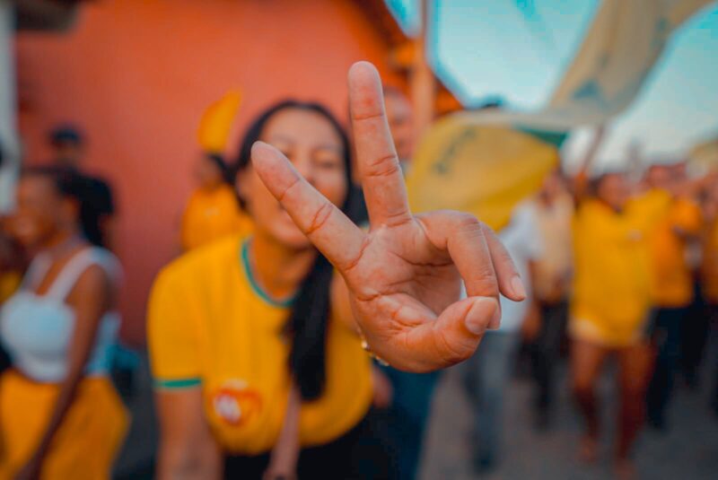 Caminhada nas ruas de Guarani com Wilsinho e seu grupo político 7 IMG 20240826 WA0200