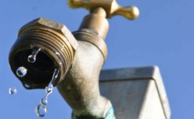 Abastecimento de água é interrompido em bairros de Prado