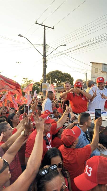 Vaninha realiza caminhada com presença de Jerônimo Rodrigues declarando apoio à sua campanha em Caravelas 33 IMG 2658