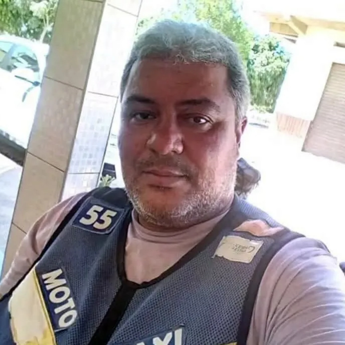 Do transporte à internet: A jornada de Adriano, o influenciador e ex-presidente da Associação de Mototaxistas de Teixeira de Freitas