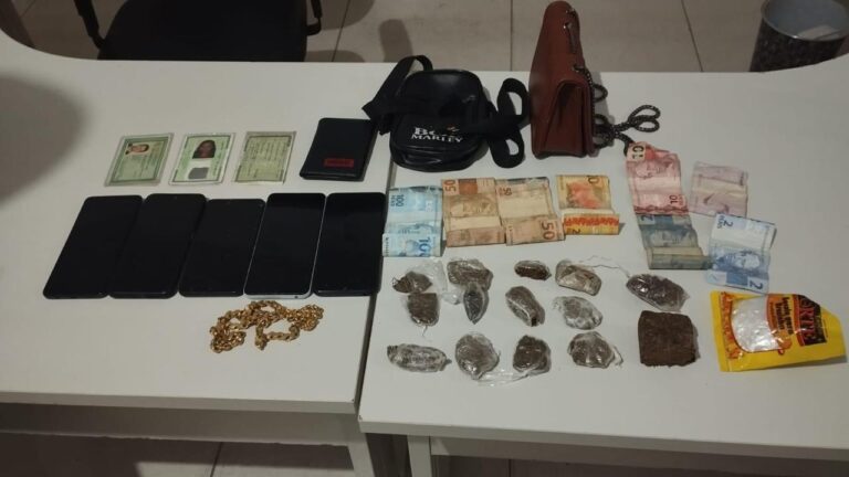 Ação da polícia apreende droga em Itabatã