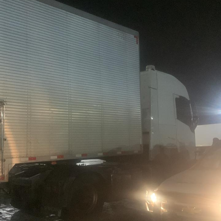 Carreteiro é preso em Itamaraju comercializando ilegalmente parte da carga que transportava