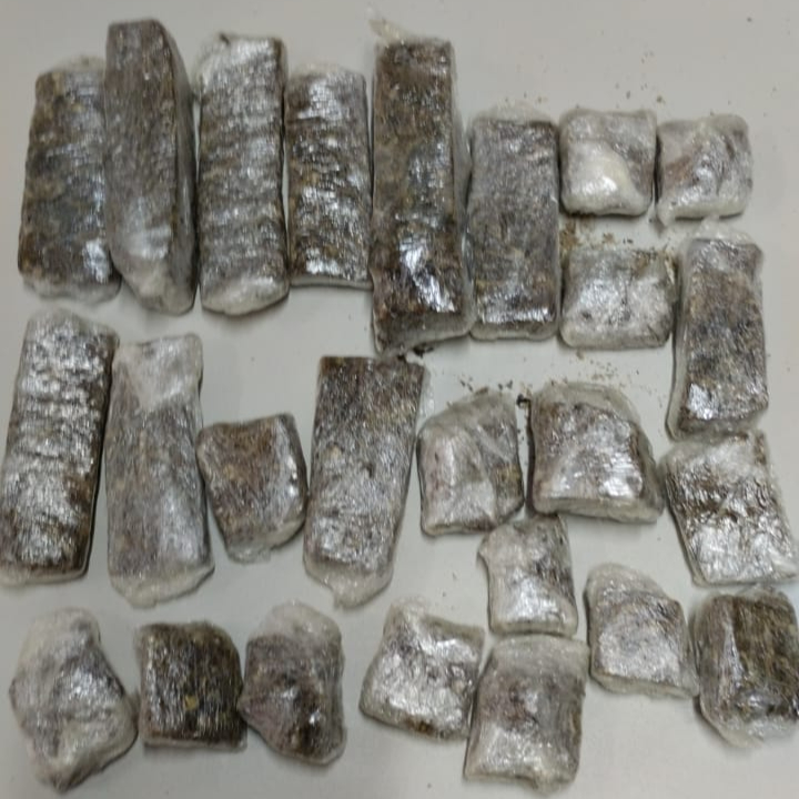 Policiais do 8º Batalhão de Porto Seguro recuperam duas motocicletas e realização apreensão de drogas