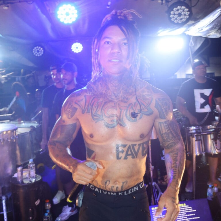 Edicity arrasta uma multidão de pessoas no carnaval 2025 de Prado