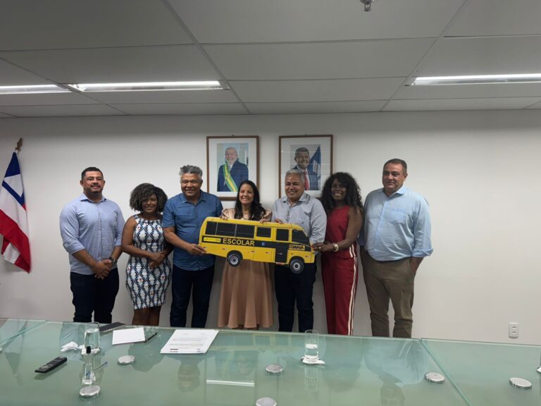 Alcobaça avança com novos investimentos em escolas, transporte e infraestrutura